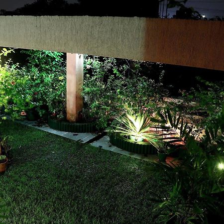 Tangerine Guest House Calcutta Buitenkant foto