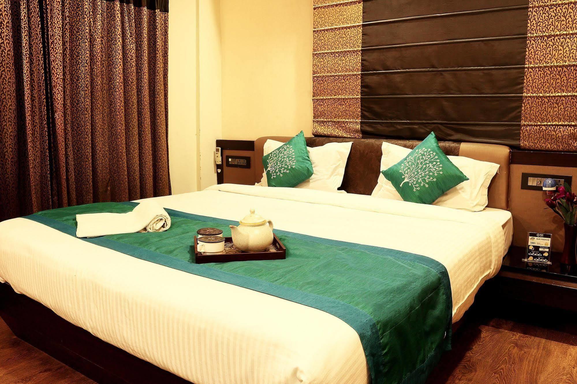 Tangerine Guest House Calcutta Buitenkant foto