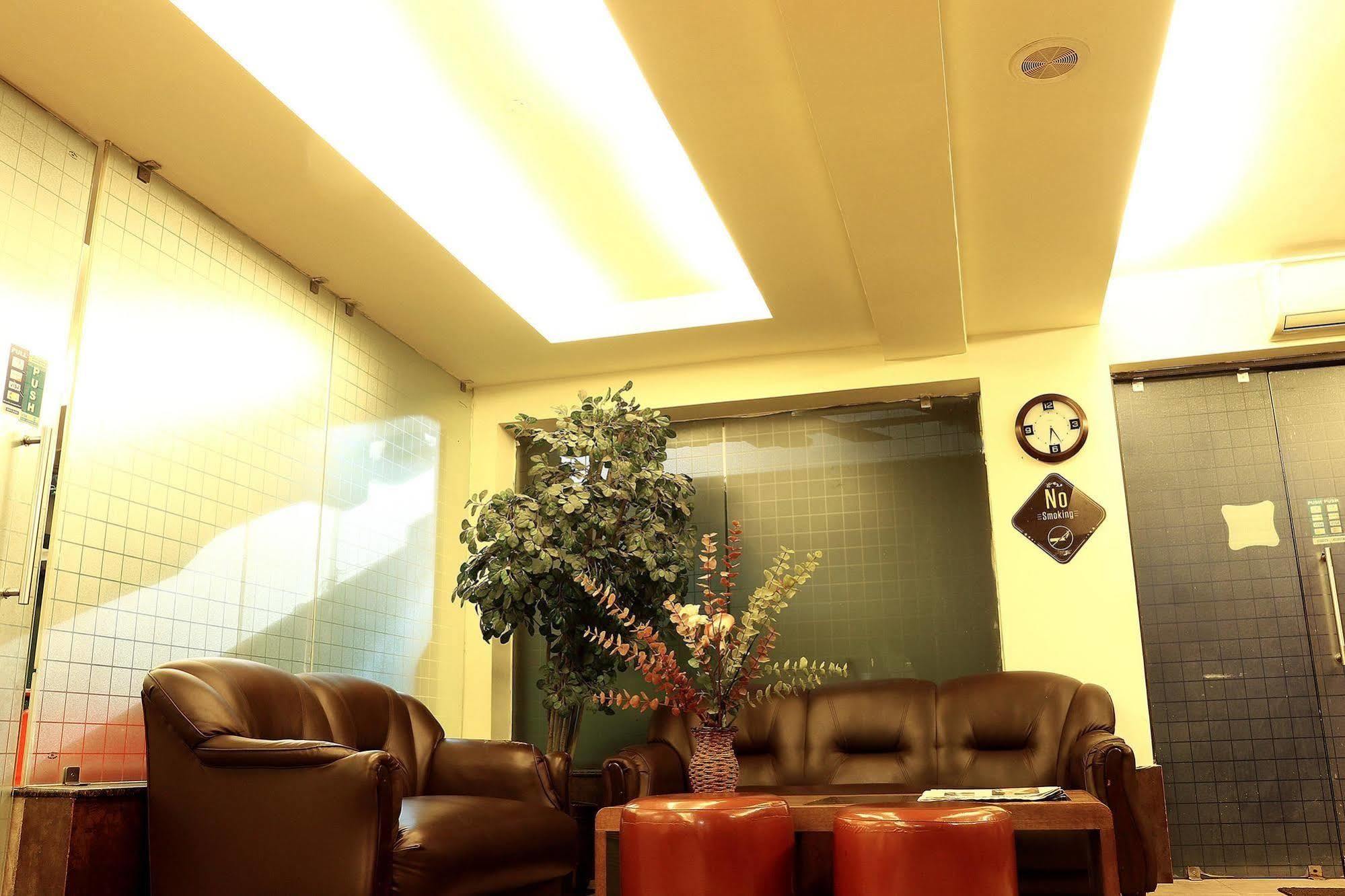 Tangerine Guest House Calcutta Buitenkant foto