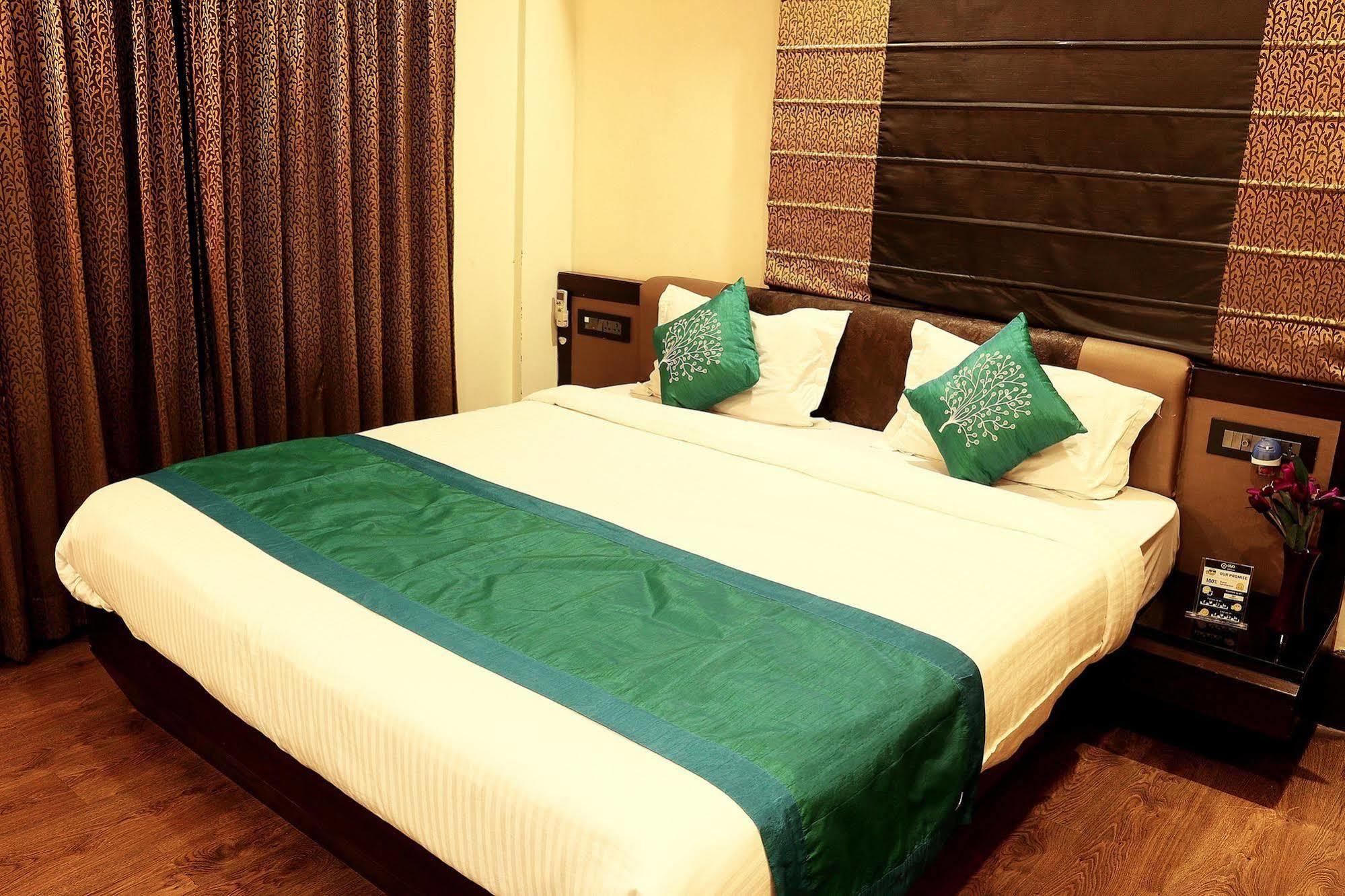 Tangerine Guest House Calcutta Buitenkant foto