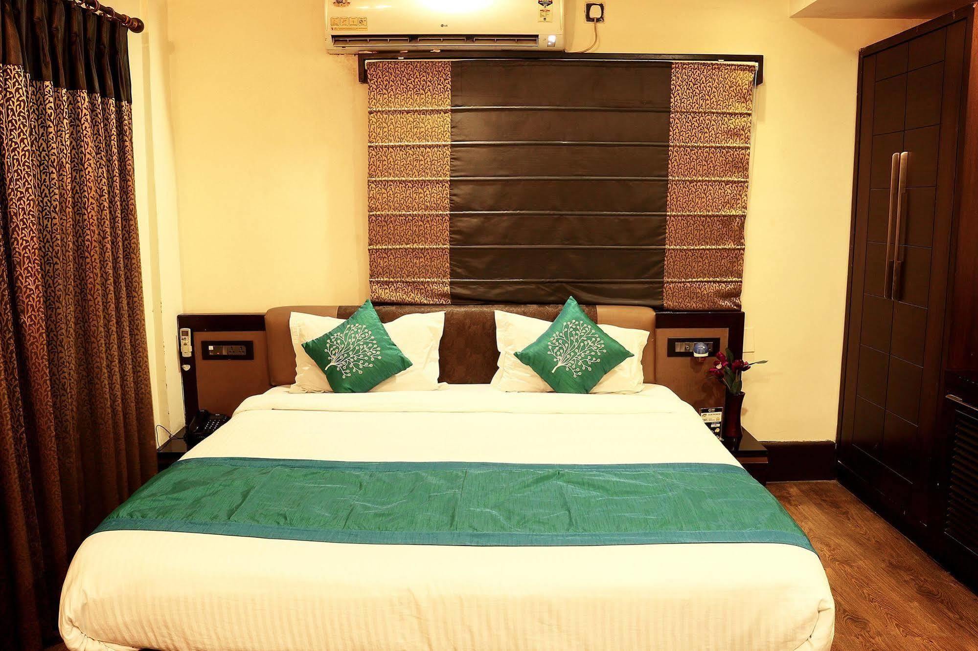 Tangerine Guest House Calcutta Buitenkant foto
