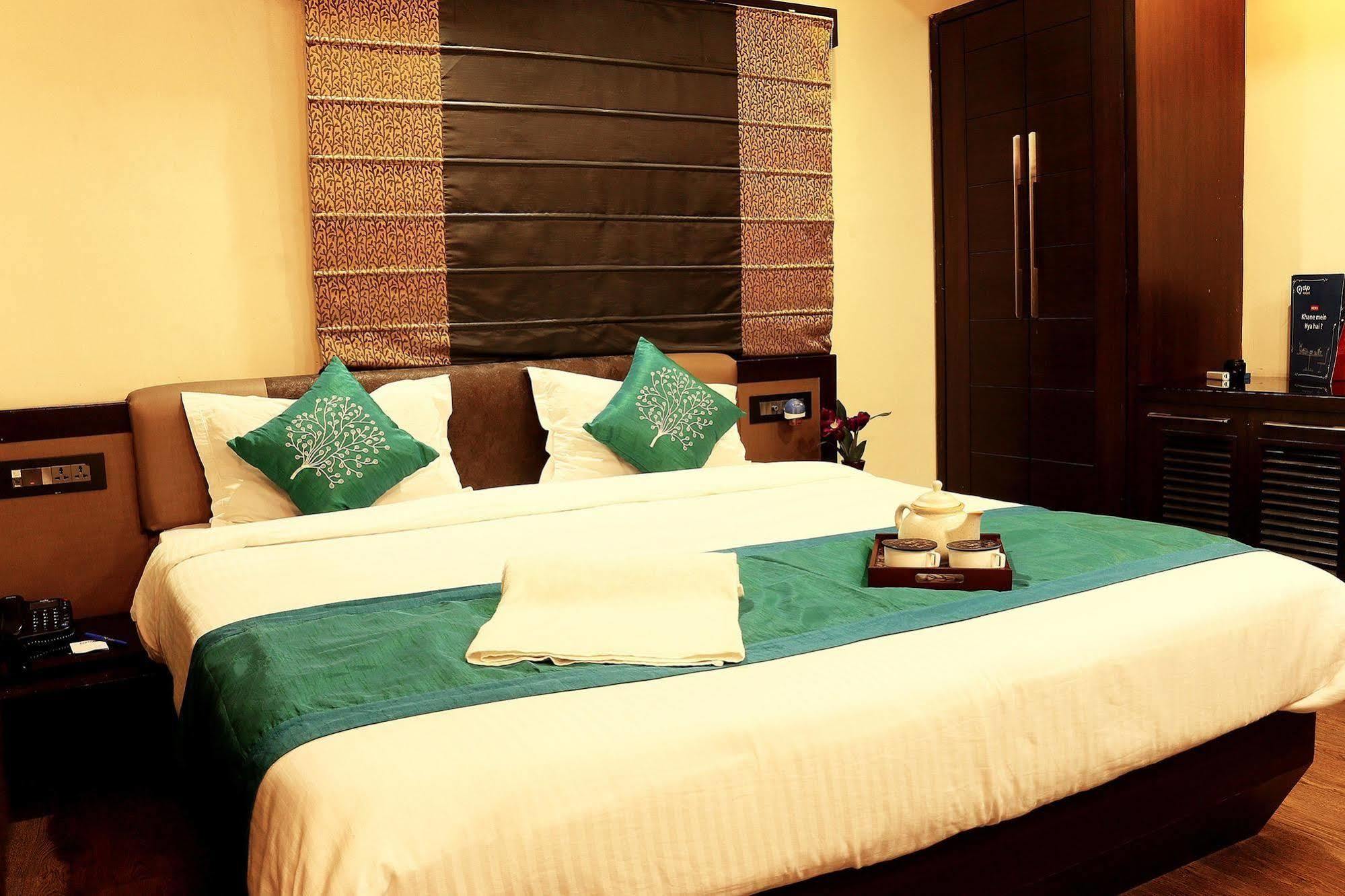 Tangerine Guest House Calcutta Buitenkant foto