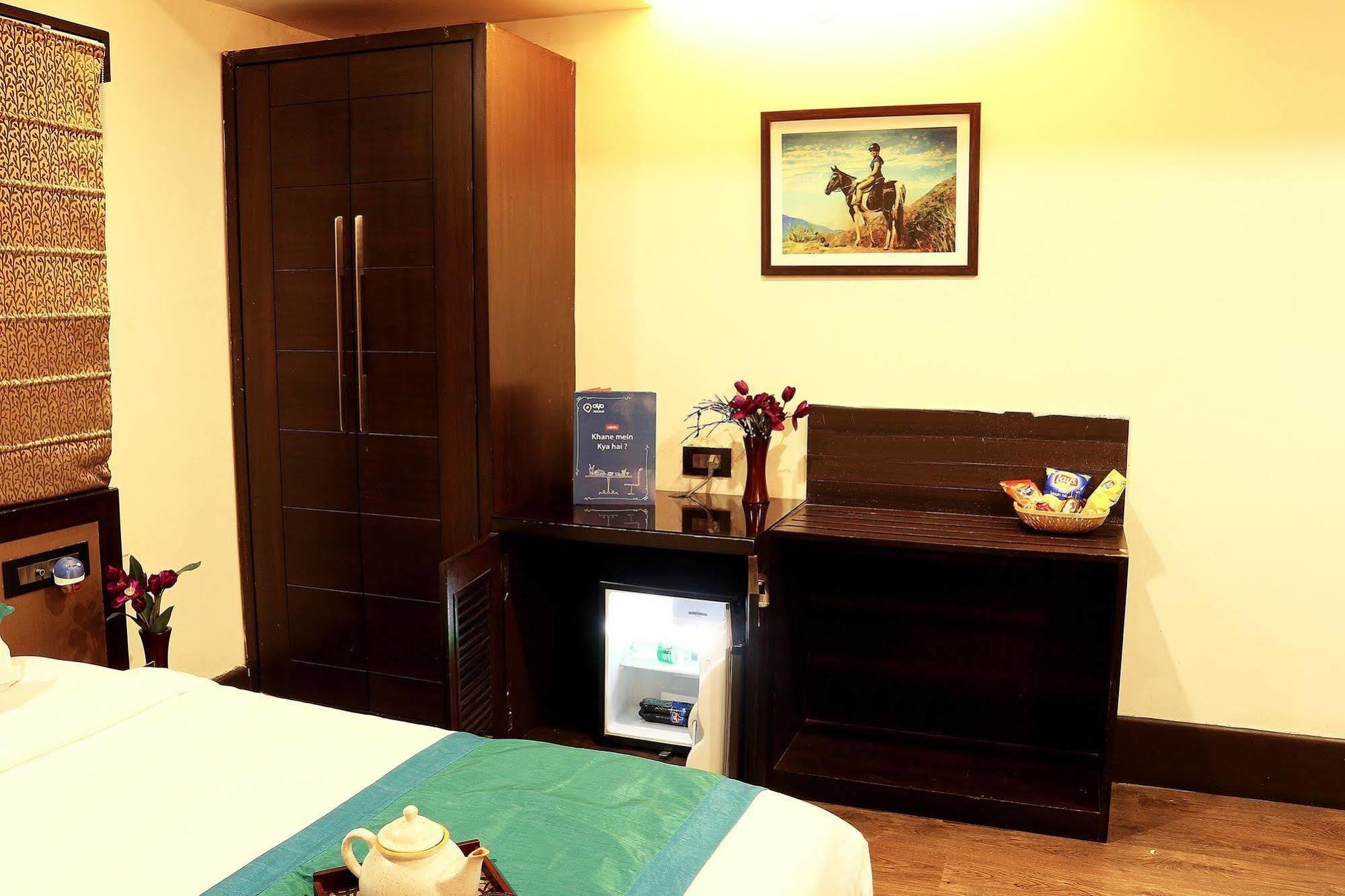 Tangerine Guest House Calcutta Buitenkant foto